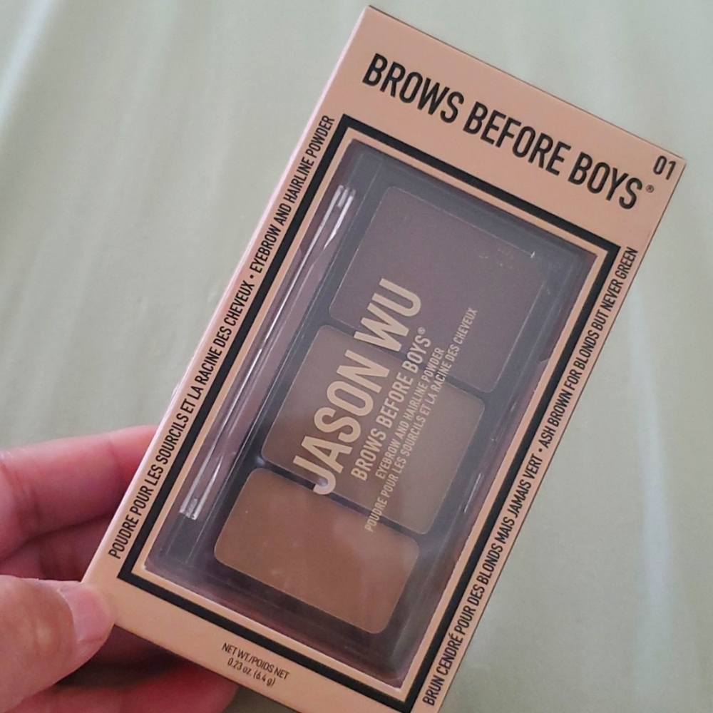 Jason Wu brows before boys